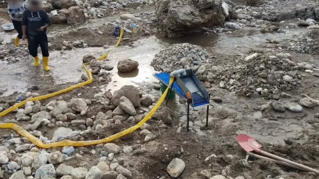 Altın Avcılarına Şok Operasyon! Kurdukları Düzenekle Dikkat Çektiler