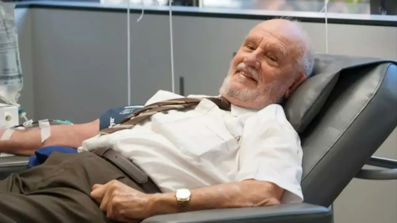 "Altın Kollu Adam" James Harrison, 88 Yaşında Hayatını Kaybetti Milyonlarca Bebeğin Hayatını Kurtaran Kahraman