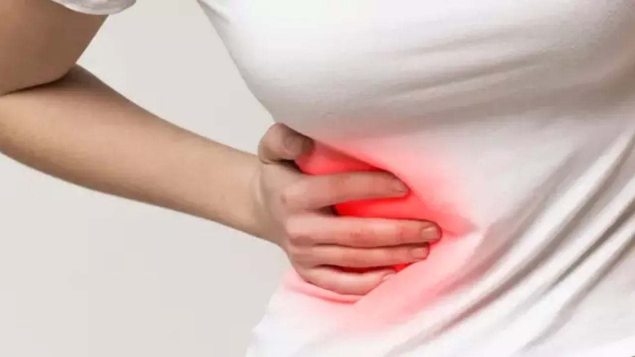 Apandisit Ağrısına Sıcak Uygulaması İyi Gelir Mi? Uzmanların Tavsiyeleri
