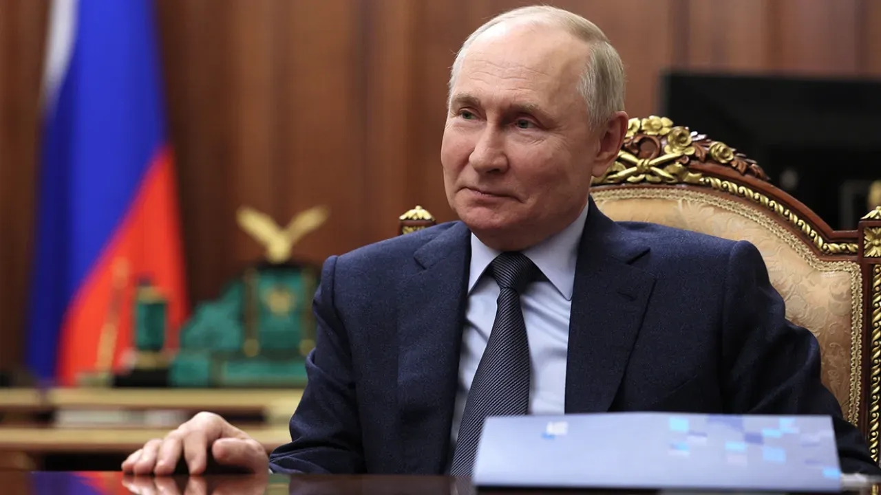 Rusya Devlet Başkanı Putin 2024'te Başkanlığa Yeniden Aday