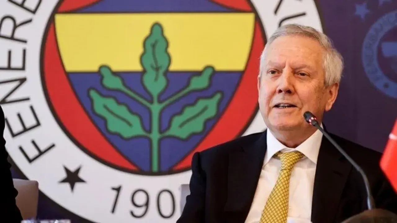Image for Aziz Yıldırım, Fenerbahçe'ye Başkan Adayı Olacağı İddialarını Yalanladı