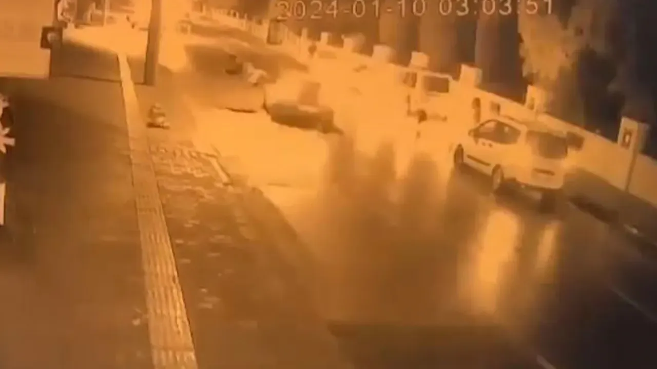Image for Dur İhtarına Uymayan Trafik Magandası Polislere Çarparak Kaçtı