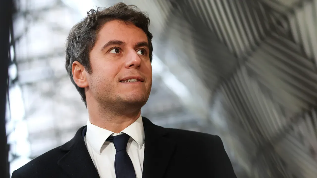 Image for Fransa Basını Yeni Başbakanlarının Gabriel Attal Olduğunu Duyurdu