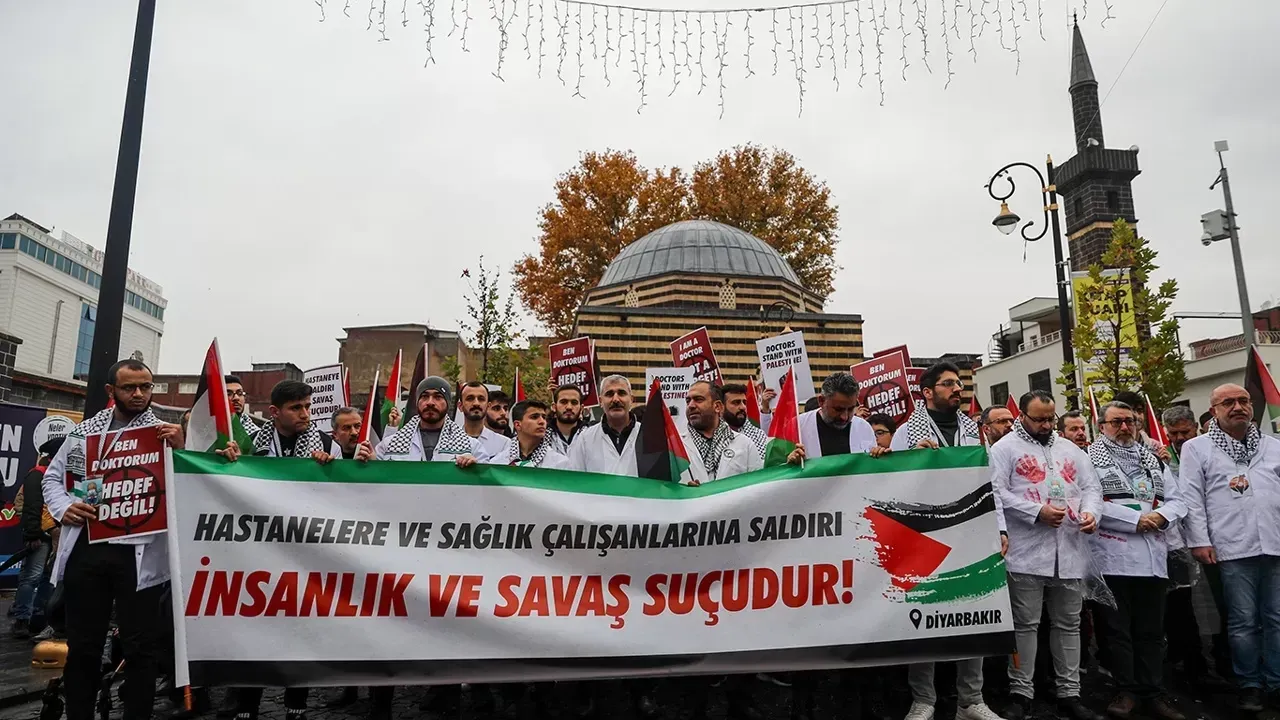 Image for O İllerde Doktorlar Gazze İçin Yürüdü! Sessiz Yürüyüş Dünya Gündeminde
