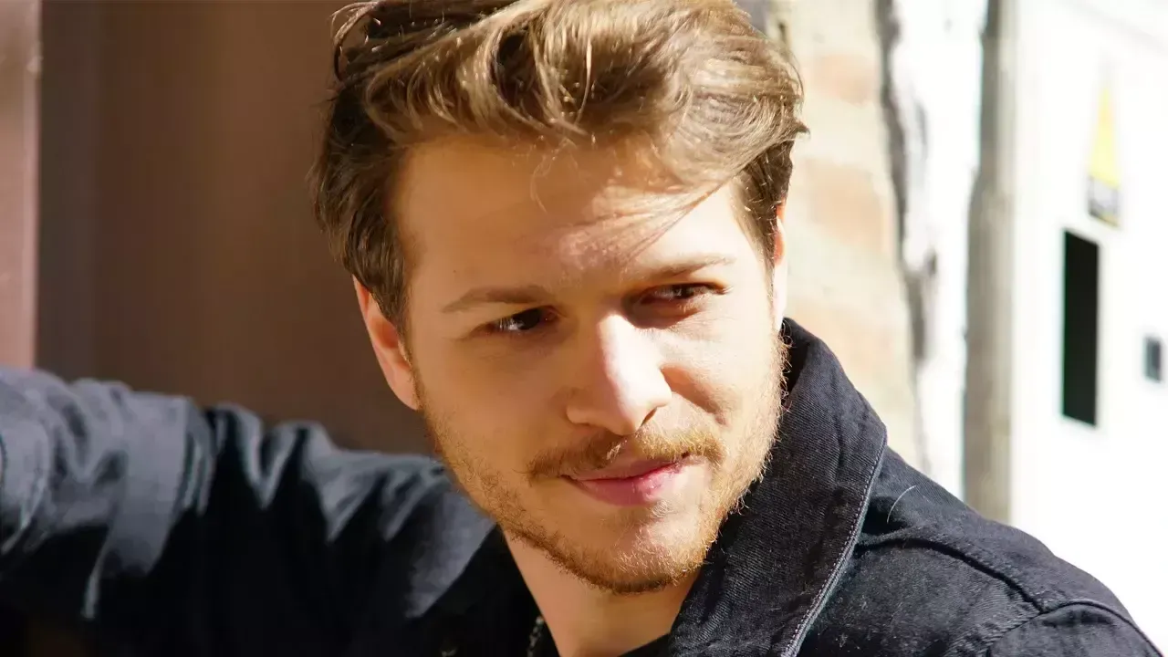 Image for Taş Kağıt Makas Dizisi Fecir Kimdir? Taş Kağıt Makas Dizi Oyuncusu Burak Yörük Kimdir, Kaç Yaşındadır, Nerelidir? Burak Yörük'ün Oynadığı Diziler Hangileri?
