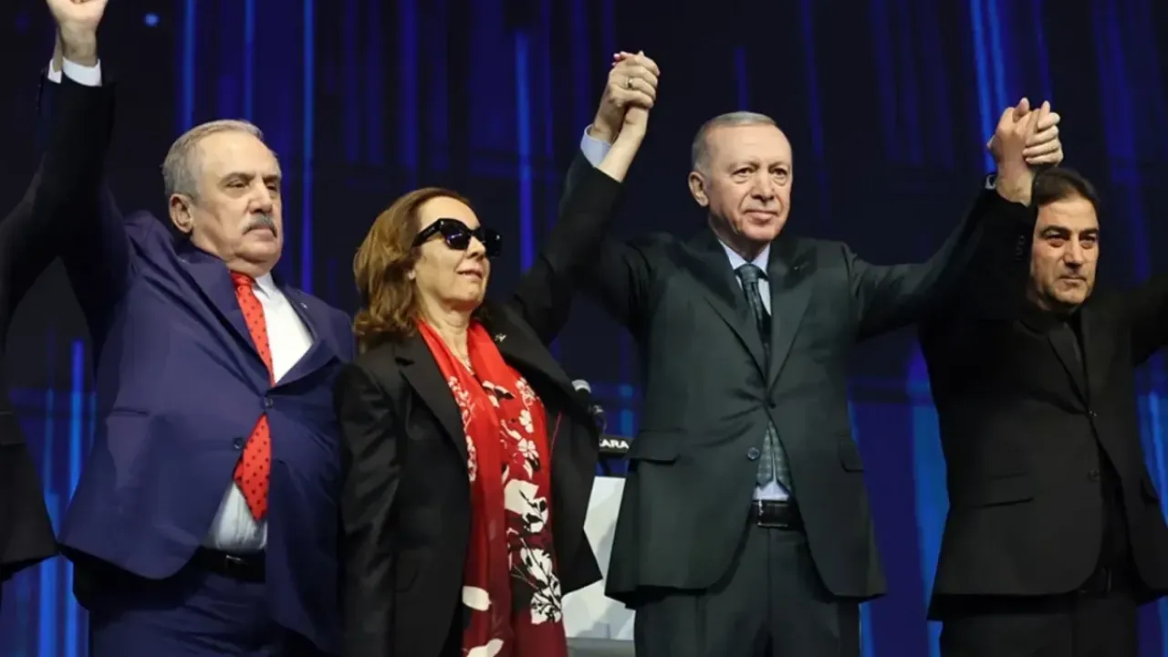 Image for Üç Vekil Partilerinden İstifa Ederek AK Parti'ye Katıldı!