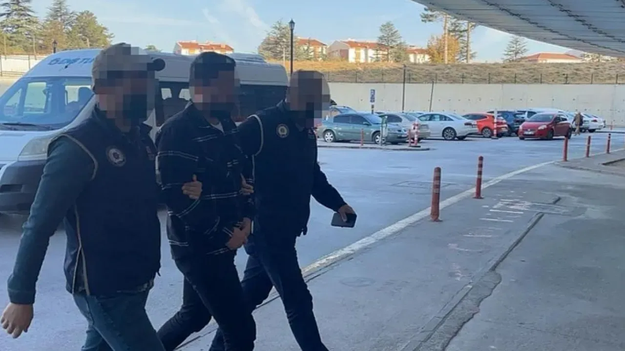 Eskişehir’de PKK Propagandası Yapan 2 Kişi Gözaltına Alındı