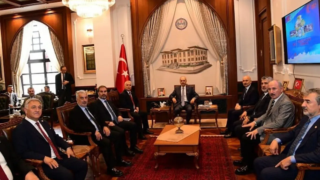 Numan Kurtulmuş, Vehbi Koç ve Aziz Yıldırım Trazon’da Buluştu