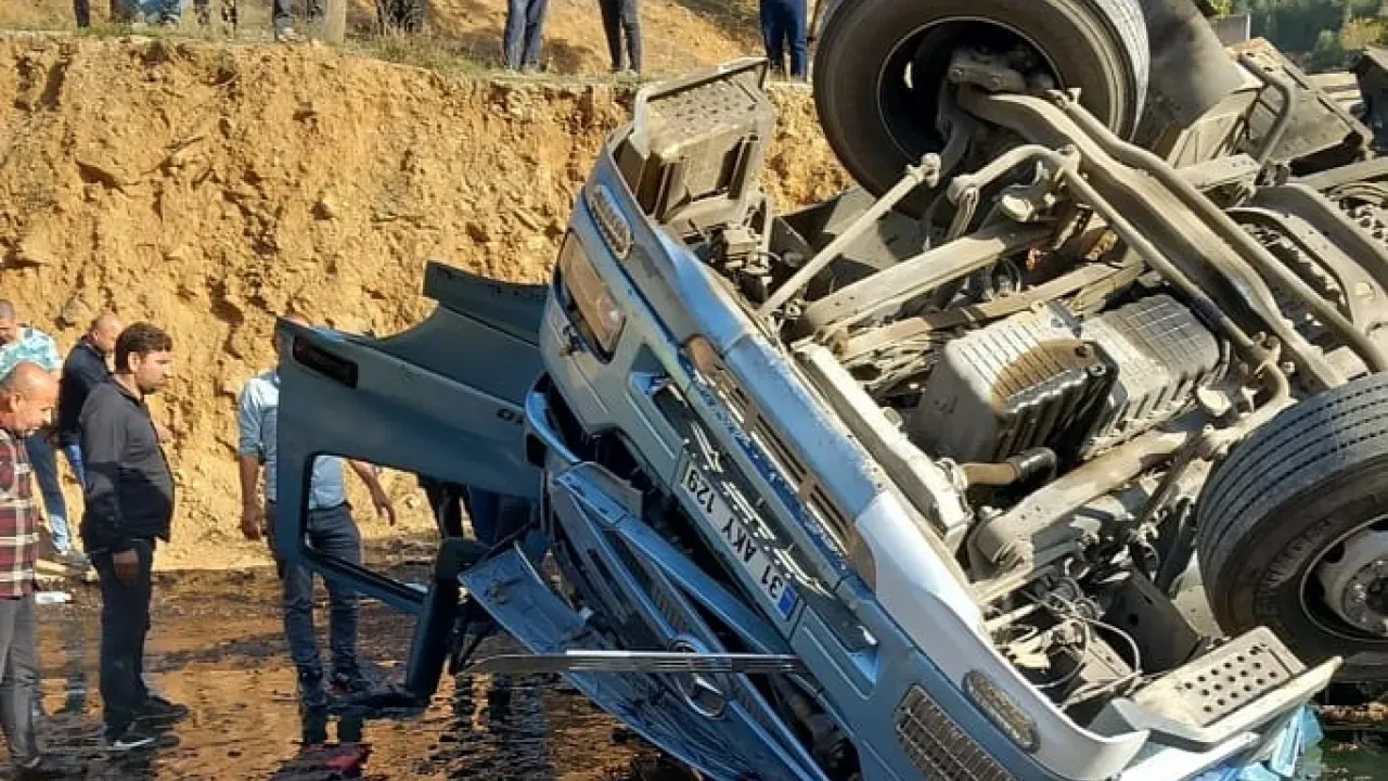 Osmaniye'de Devrilen Yakıt Tankerinde 2 Kişi Hayatını Kaybetti