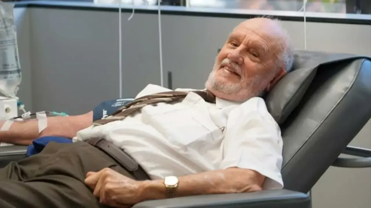 "Altın Kollu Adam" James Harrison, 88 Yaşında Hayatını Kaybetti Milyonlarca Bebeğin Hayatını Kurtaran Kahraman