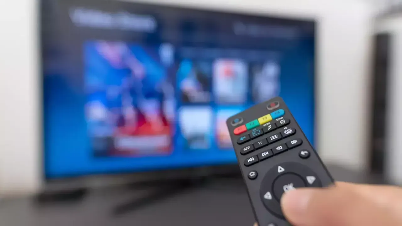 Bugün TV'de Neler Var? 17 Ocak 2024 Çarşamba Bu Akşam hangi Diziler Var? TRT1, ATV, Kanal D, Show TV, TV8, Star TV, Fox TV Yayın Akışı