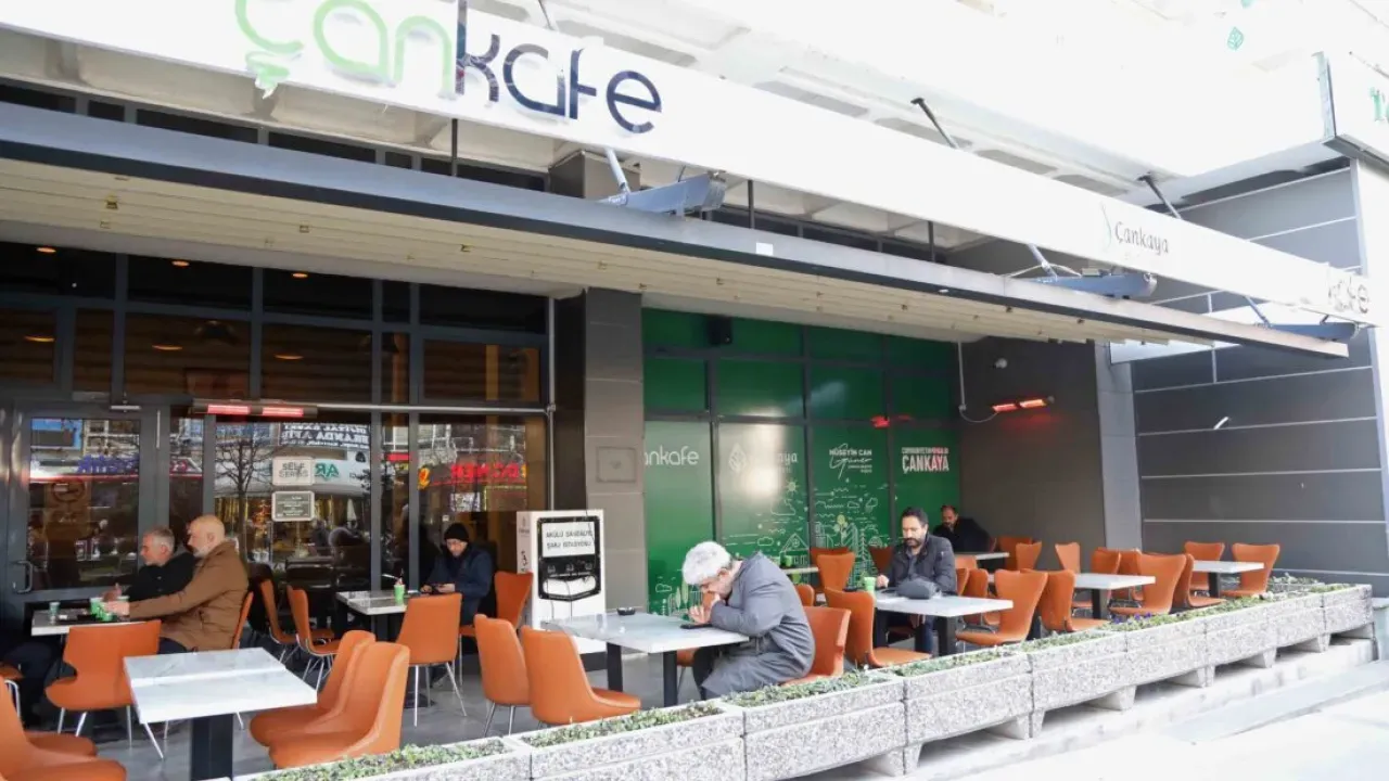 Çankaya Belediye Başkanı’nın Açtığı Çankafe’de Fiyatlar Tartışmaya Yol Açtı Çay 10 TL, Latte 60 TL