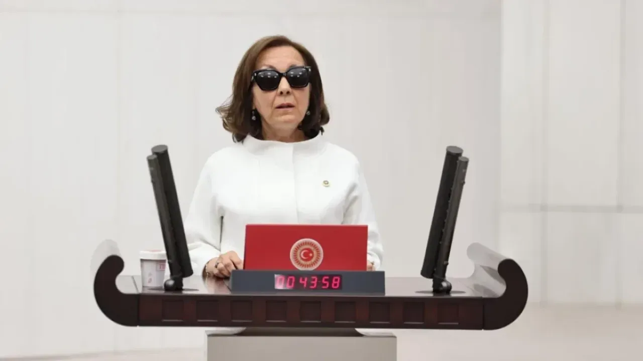 CHP'li Cemal Enginyurt'tan Serap Yazıcı'ya Sert Tepki "Helal Oyuyla Seçilip Haramzade Oldu"