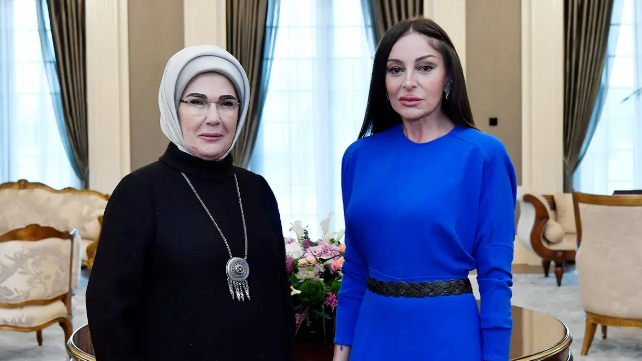 Emine Erdoğan, Mihriban Aliyeva ile Bir Arada