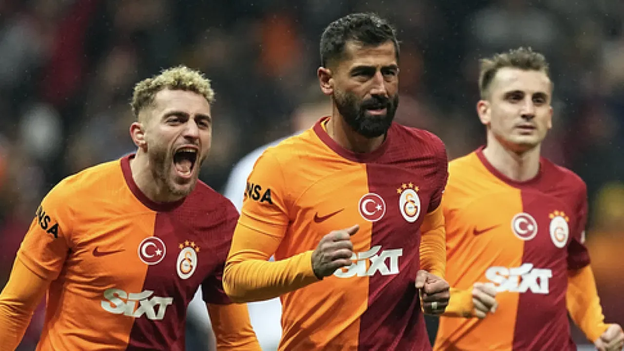 "Galatasaray-Rizespor 2-1 Maç Özeti Osimhen'in Gol Şovu ve Heyecan Dolu Dakikalar!"