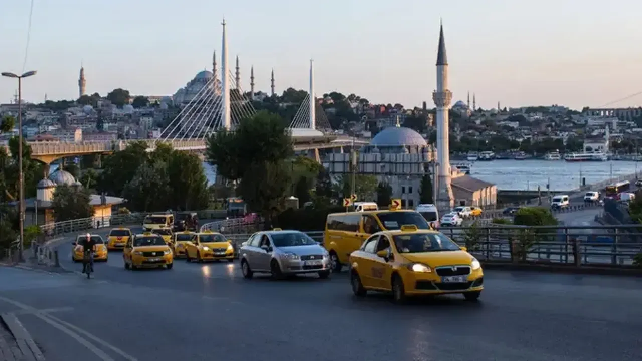 İstanbul'da 2500 Yeni Taksi Plakası İhalesi Durduruldu Taksiciler Kazandı!