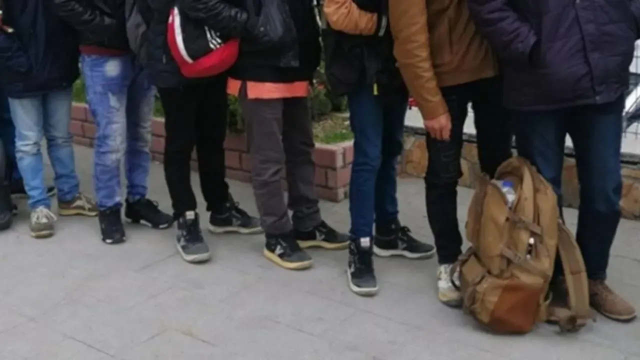 Kalkan-7 Operasyonu ile 27 İlde 2 Bin 155 Düzensiz Göçmen Yakalandı