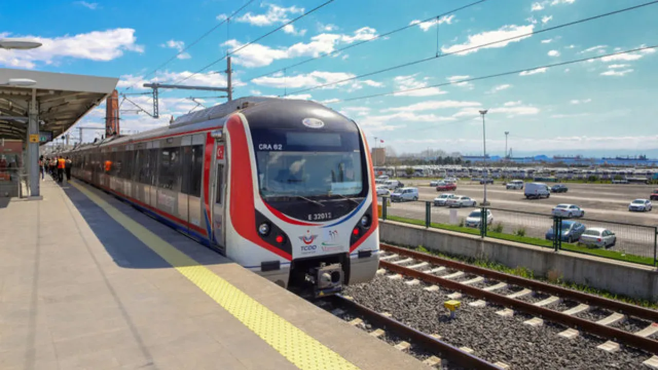 Marmaray Durakları: İstanbul’un Modern Demiryolu Hattının Kalbi