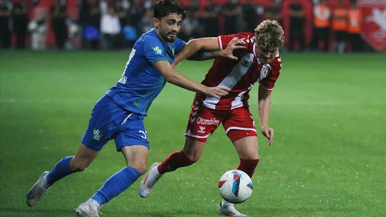 Samsunspor - Rizespor Canlı Anlatım Süper Lig'in 25. Haftasında Heyecan Dolu Karşılaşma!