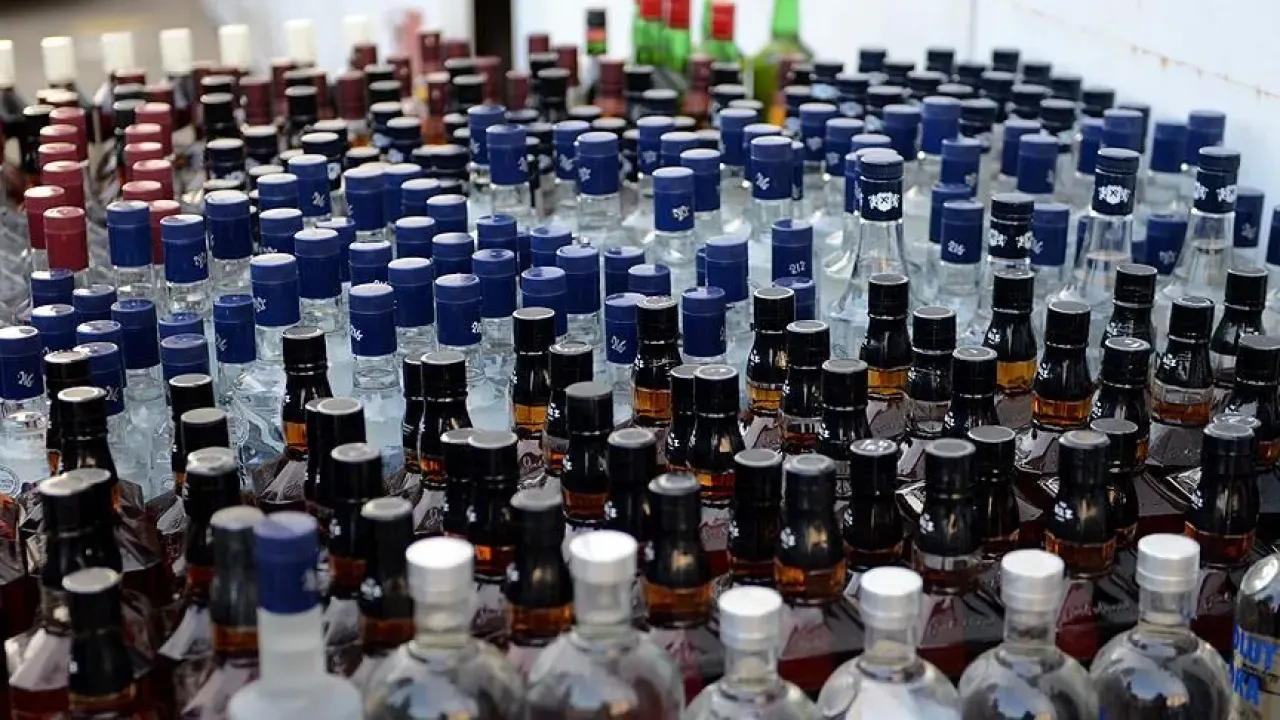 Yılbaşı Öncesinde Binlerce Litre Sahte İçki!